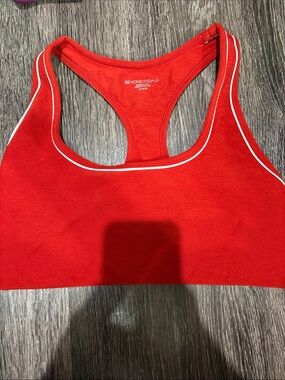 Beyond Yoga Holly Red Heather bra